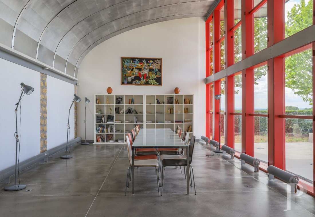 En Meurthe-et-Moselle,  un ancien clubhouse d’aérodrome réalisé par Prouvé et Le Corbusier - photo  n°5
